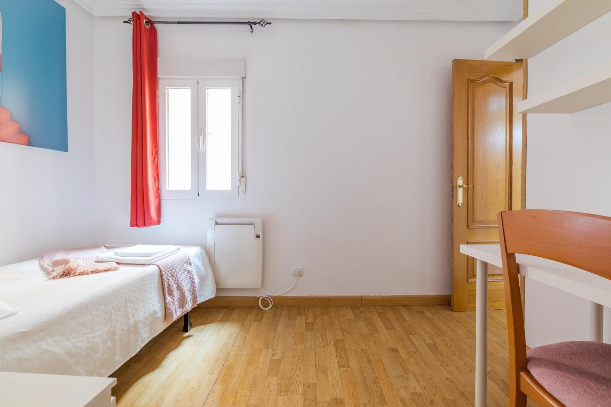 Apartamento Confortable Y Funcional En Vallecas Мадрид Екстериор снимка