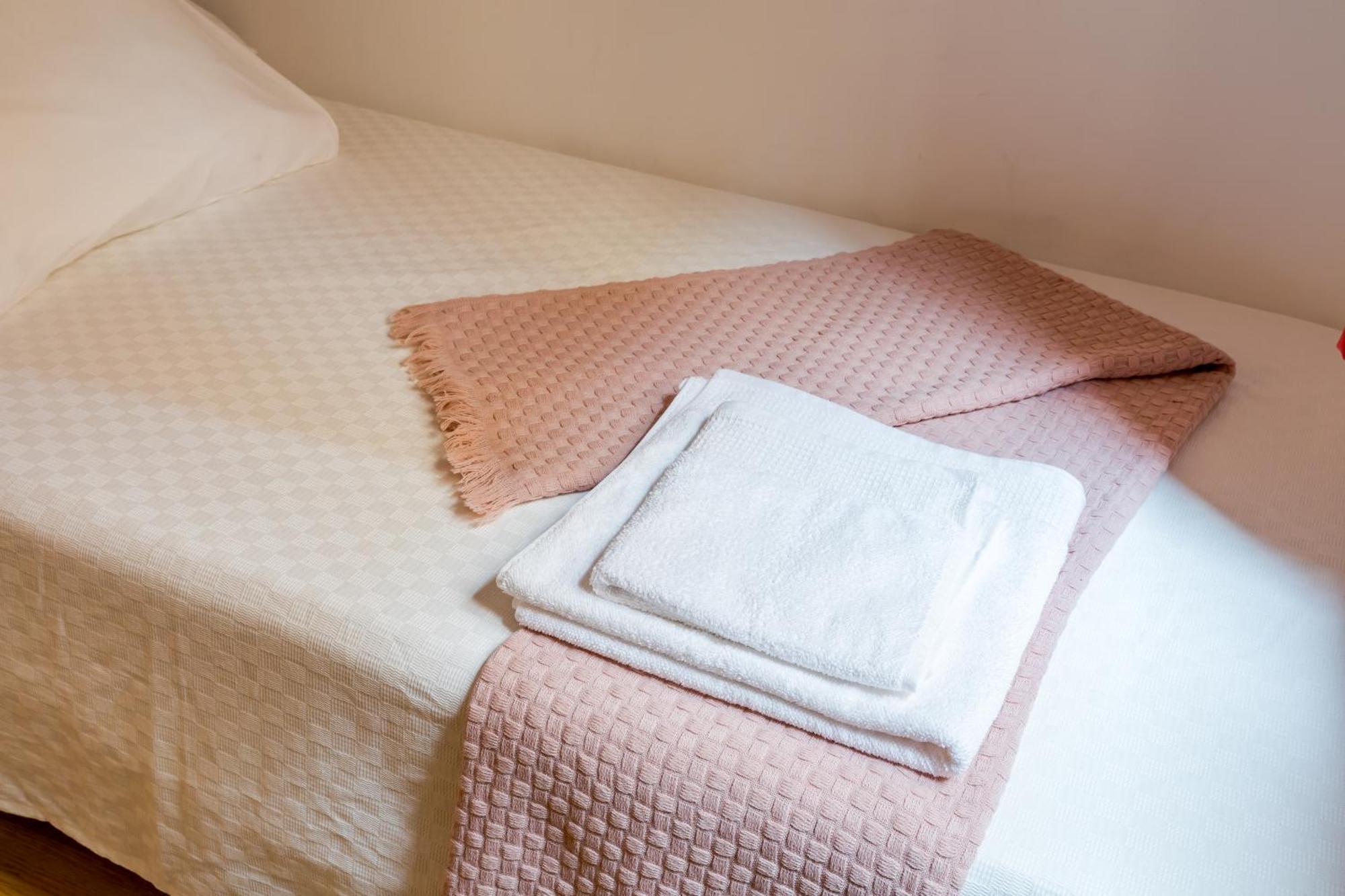 Apartamento Confortable Y Funcional En Vallecas Мадрид Екстериор снимка